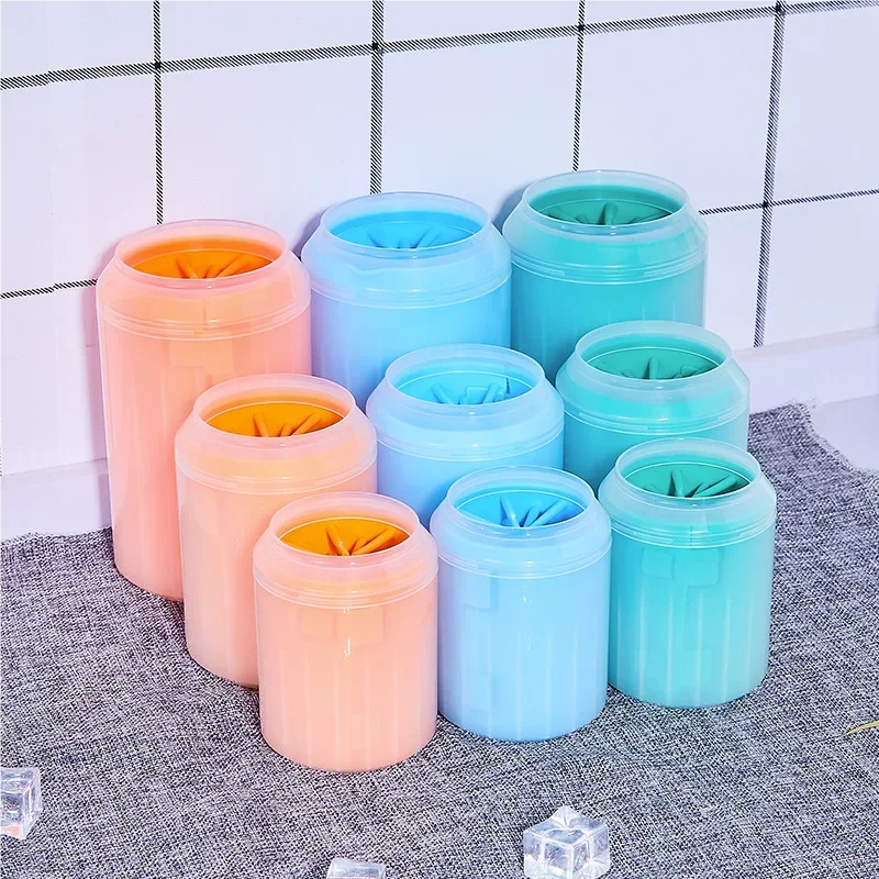 Portable Dog Paw Cleaner – Silicone Muddy Paw Washer Cup